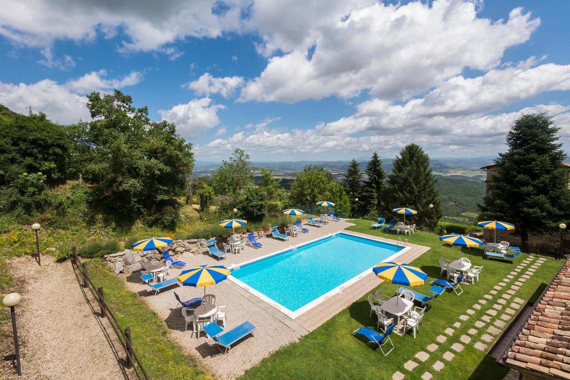 Agriturismo Monte Acuto อุมแบร์ทิเดอ ภายนอก รูปภาพ