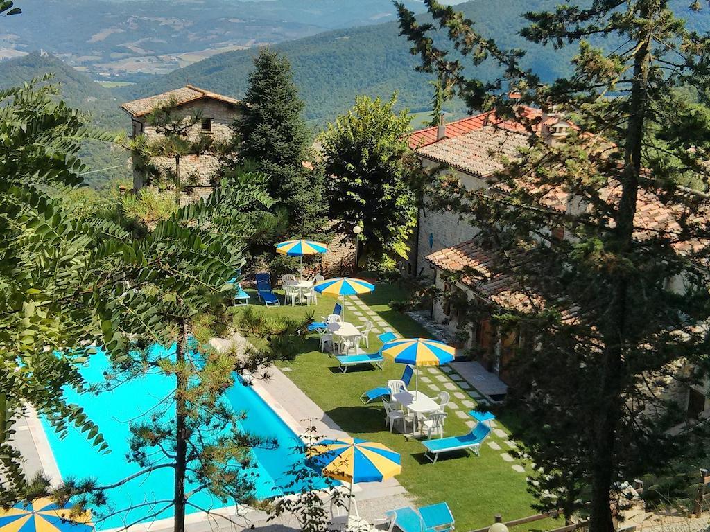 Agriturismo Monte Acuto อุมแบร์ทิเดอ ภายนอก รูปภาพ