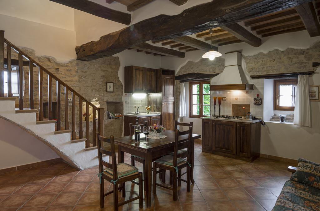 Agriturismo Monte Acuto อุมแบร์ทิเดอ ภายนอก รูปภาพ
