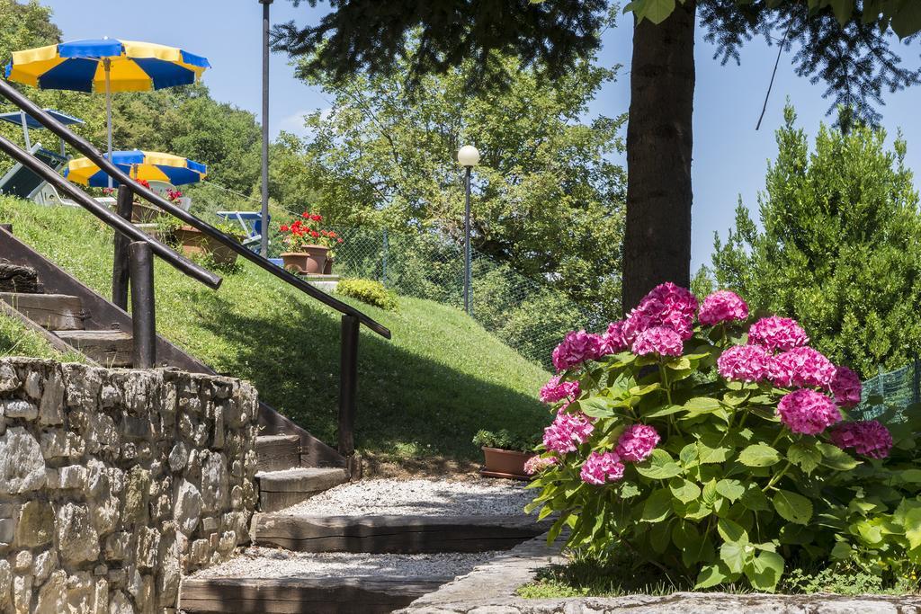 Agriturismo Monte Acuto อุมแบร์ทิเดอ ภายนอก รูปภาพ