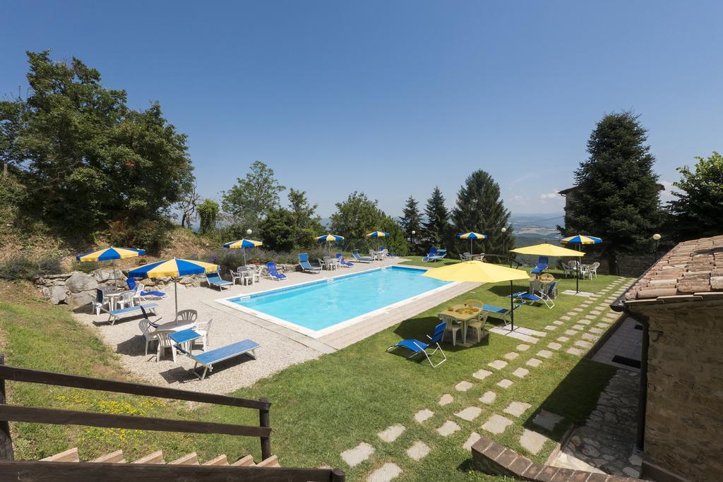 Agriturismo Monte Acuto อุมแบร์ทิเดอ ห้อง รูปภาพ