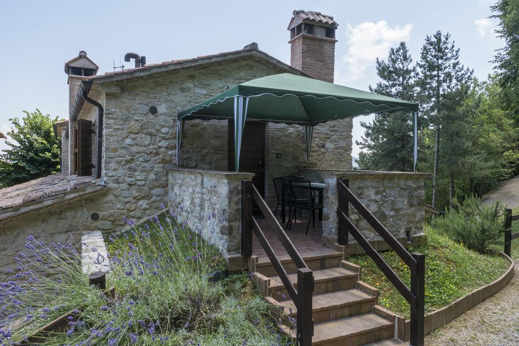 Agriturismo Monte Acuto อุมแบร์ทิเดอ ห้อง รูปภาพ