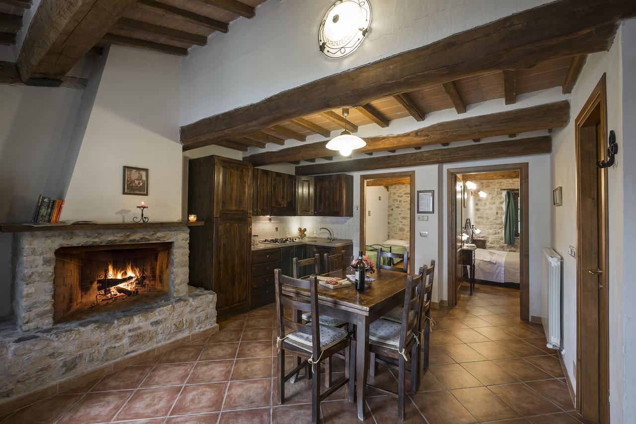 Agriturismo Monte Acuto อุมแบร์ทิเดอ ภายนอก รูปภาพ